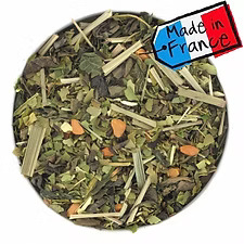 Mélange de plantes de l'Infusion Détox Après l'Orage Mélange de thé vert, maté, ortie piquante, citronnelle et cynorrhodon utilisé dans l'Infusion Détox Après l'Orage.